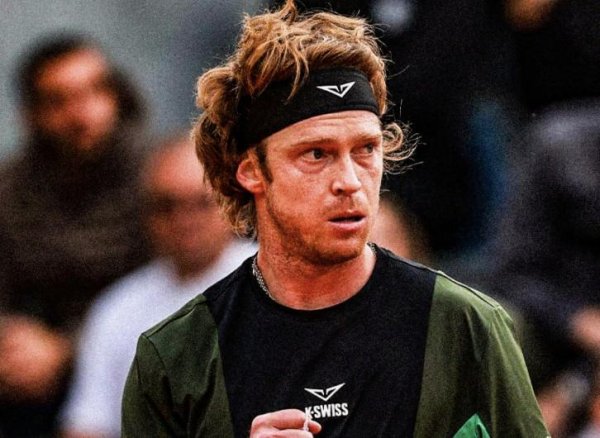 博易股票 卢布列夫3-1力克哈里斯，晋级法网男单次轮